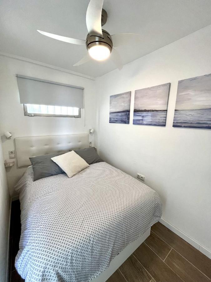Tar11D: Sea View Studio with Smart TV in City Center Torremolinos Exterior photo