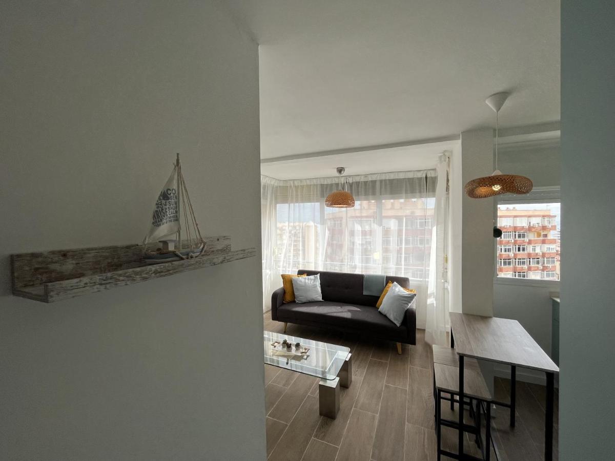 Tar11D: Sea View Studio with Smart TV in City Center Torremolinos Exterior photo