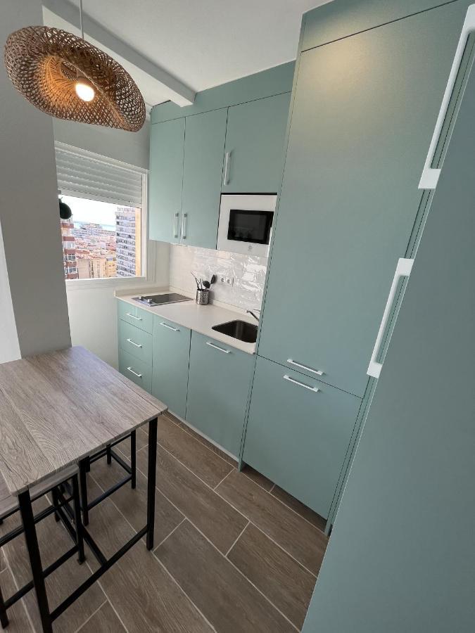 Tar11D: Sea View Studio with Smart TV in City Center Torremolinos Exterior photo